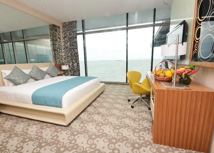 H2o Hotel 4*
