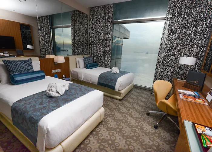 H2o Hotel 4*