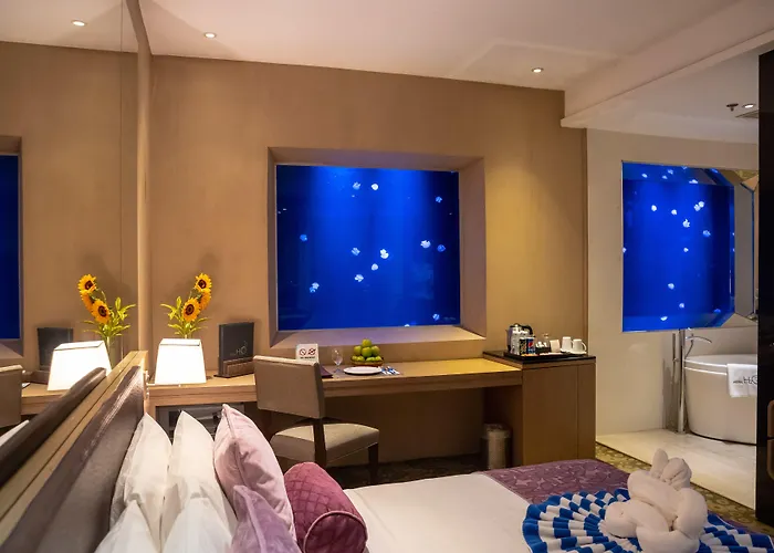 H2o Hotel 4*